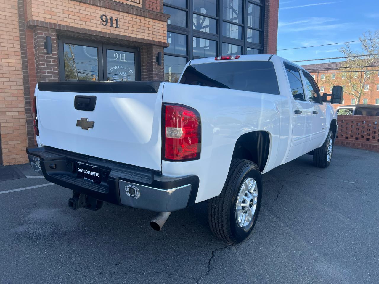 Chevrolet Silverado 2500HD LT Crew Cab 4WD 2013