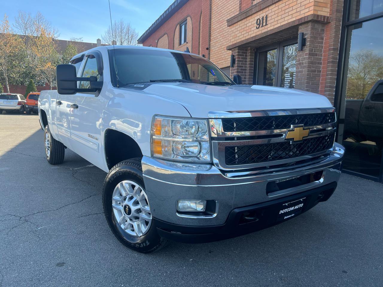 Chevrolet Silverado 2500HD LT Crew Cab 4WD 2013