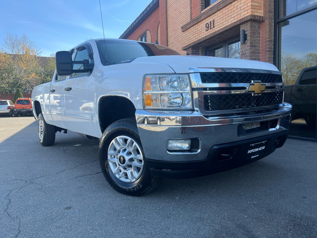 Chevrolet Silverado 2500HD LT Crew Cab 4WD 2013