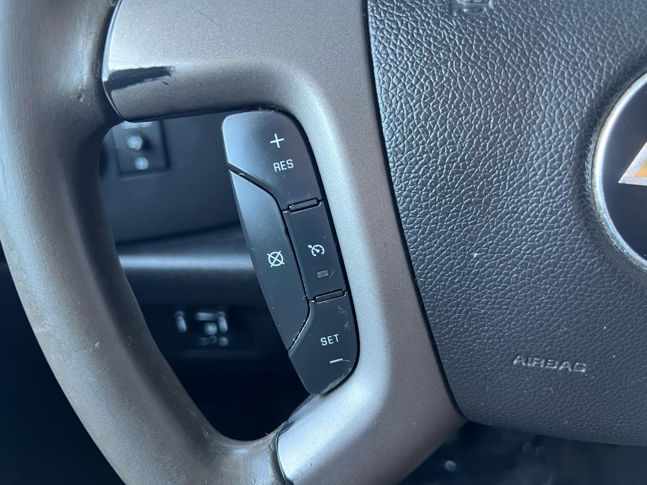 Chevrolet Silverado 2500HD LT Crew Cab 4WD 2013