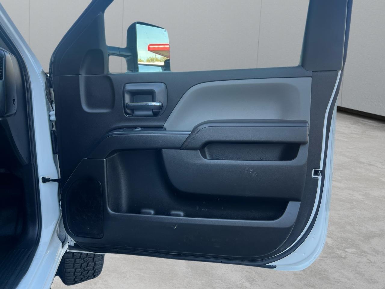 Chevrolet Silverado 3500HD Work Truck Long Box 4WD 2016