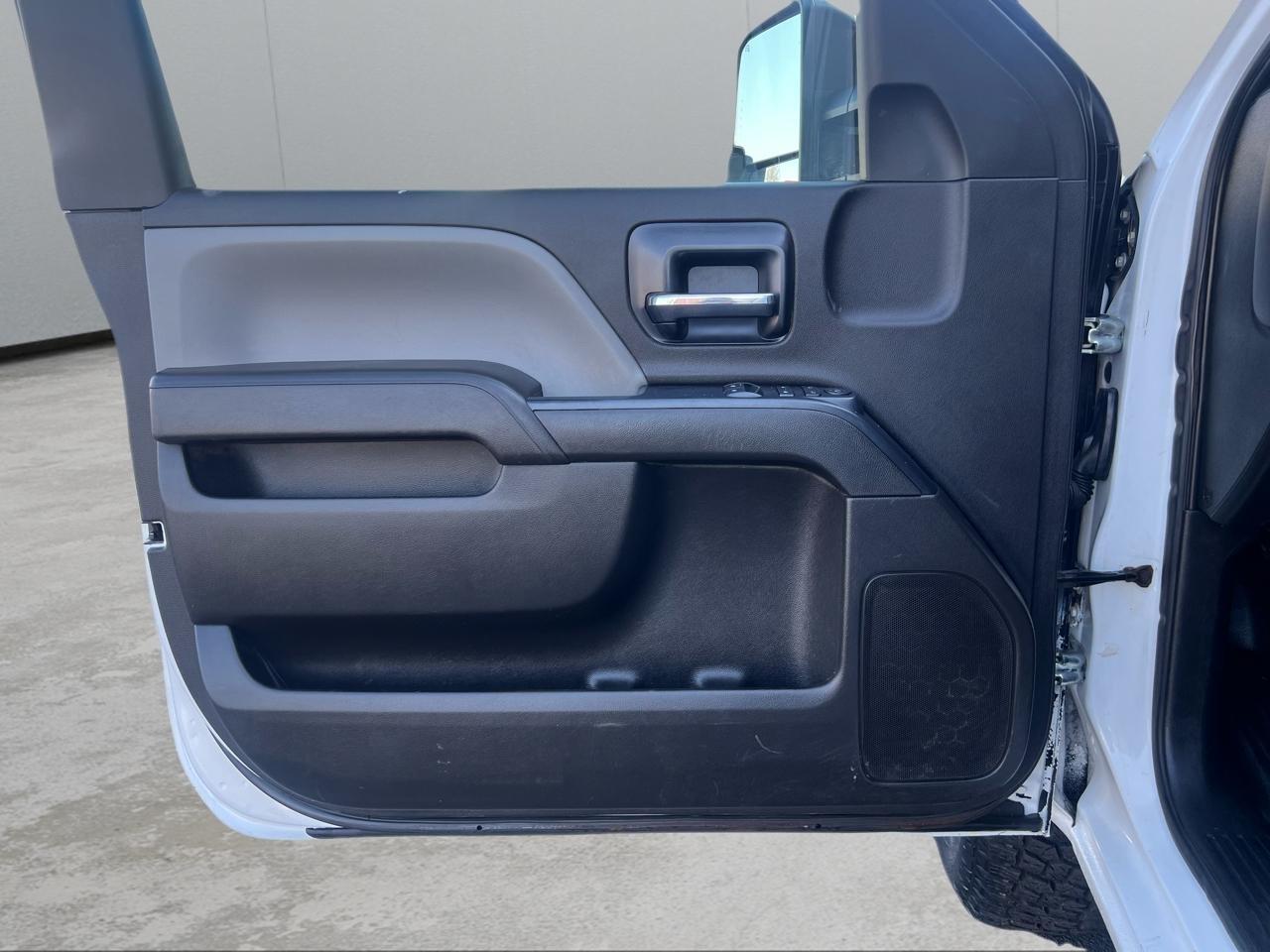 Chevrolet Silverado 3500HD Work Truck Long Box 4WD 2016