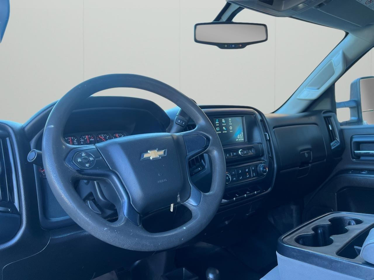 Chevrolet Silverado 3500HD Work Truck Long Box 4WD 2016