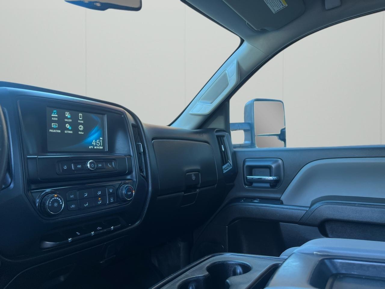Chevrolet Silverado 3500HD Work Truck Long Box 4WD 2016
