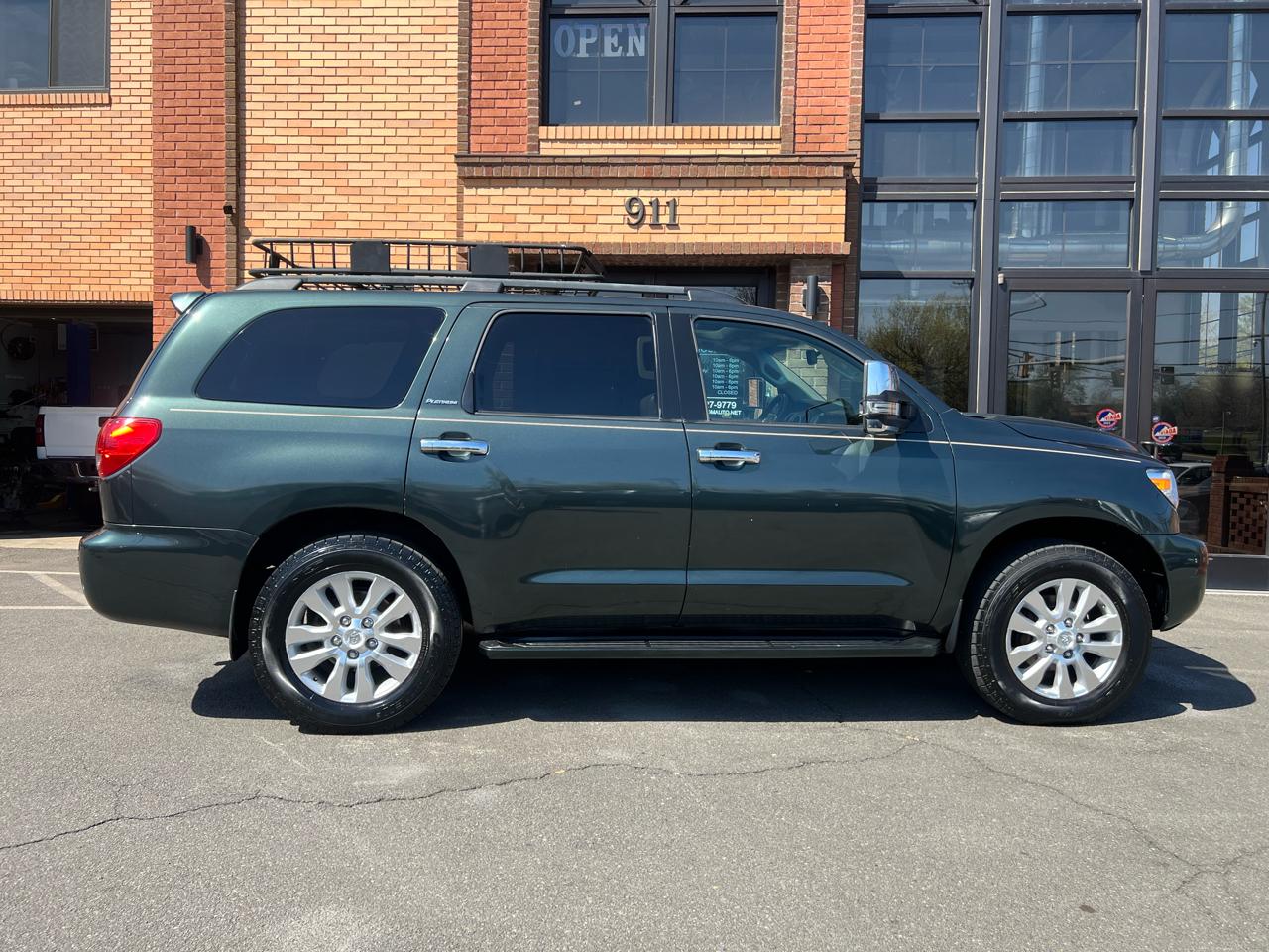 Toyota Sequoia Plantium 4WD 2008