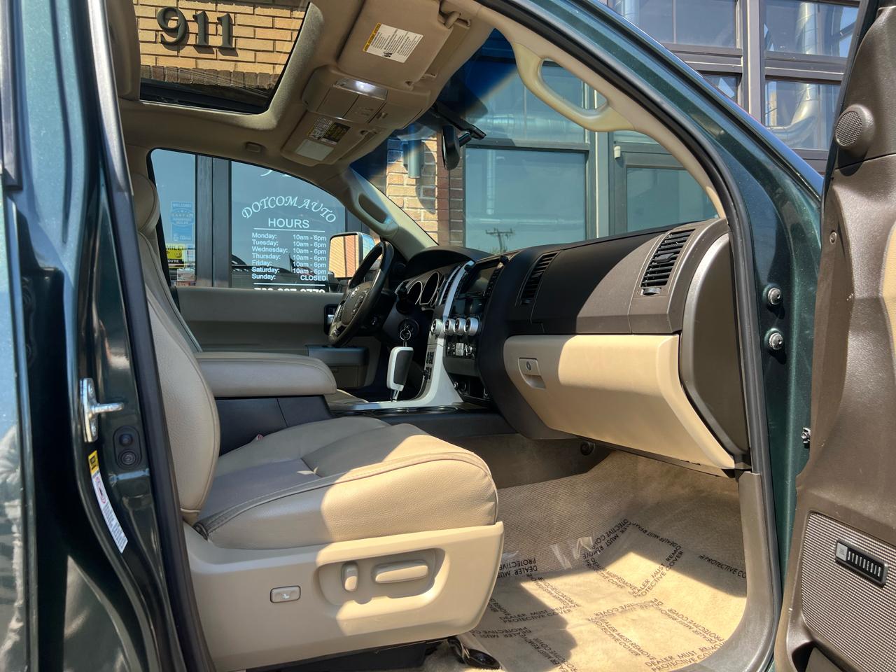 Toyota Sequoia Plantium 4WD 2008