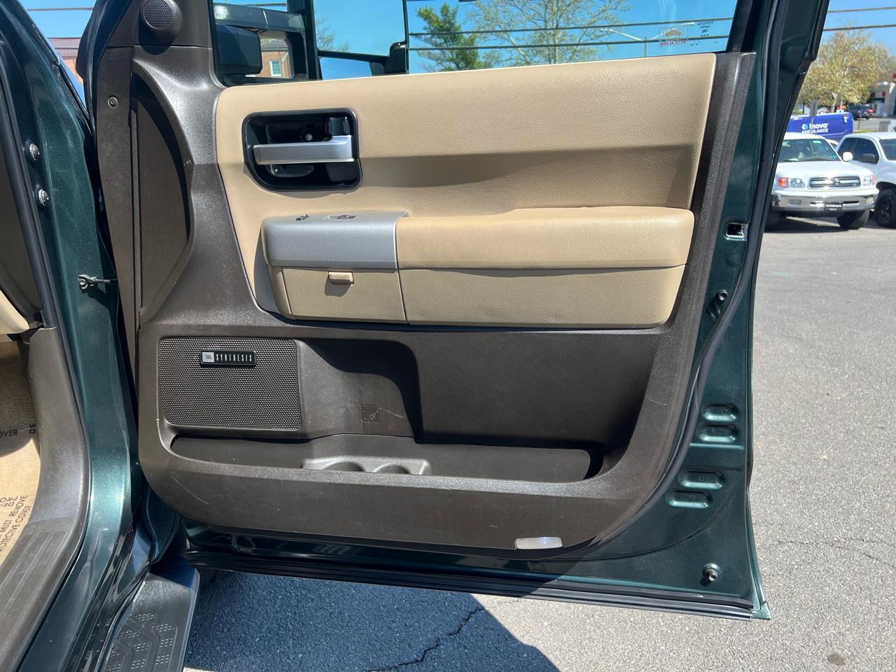 Toyota Sequoia Plantium 4WD 2008