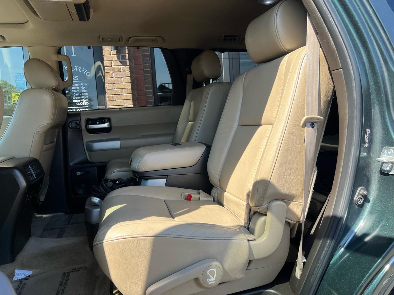 Toyota Sequoia Plantium 4WD 2008