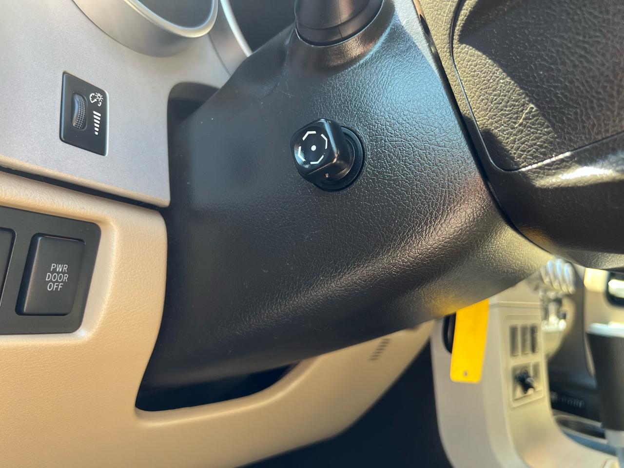 Toyota Sequoia Plantium 4WD 2008