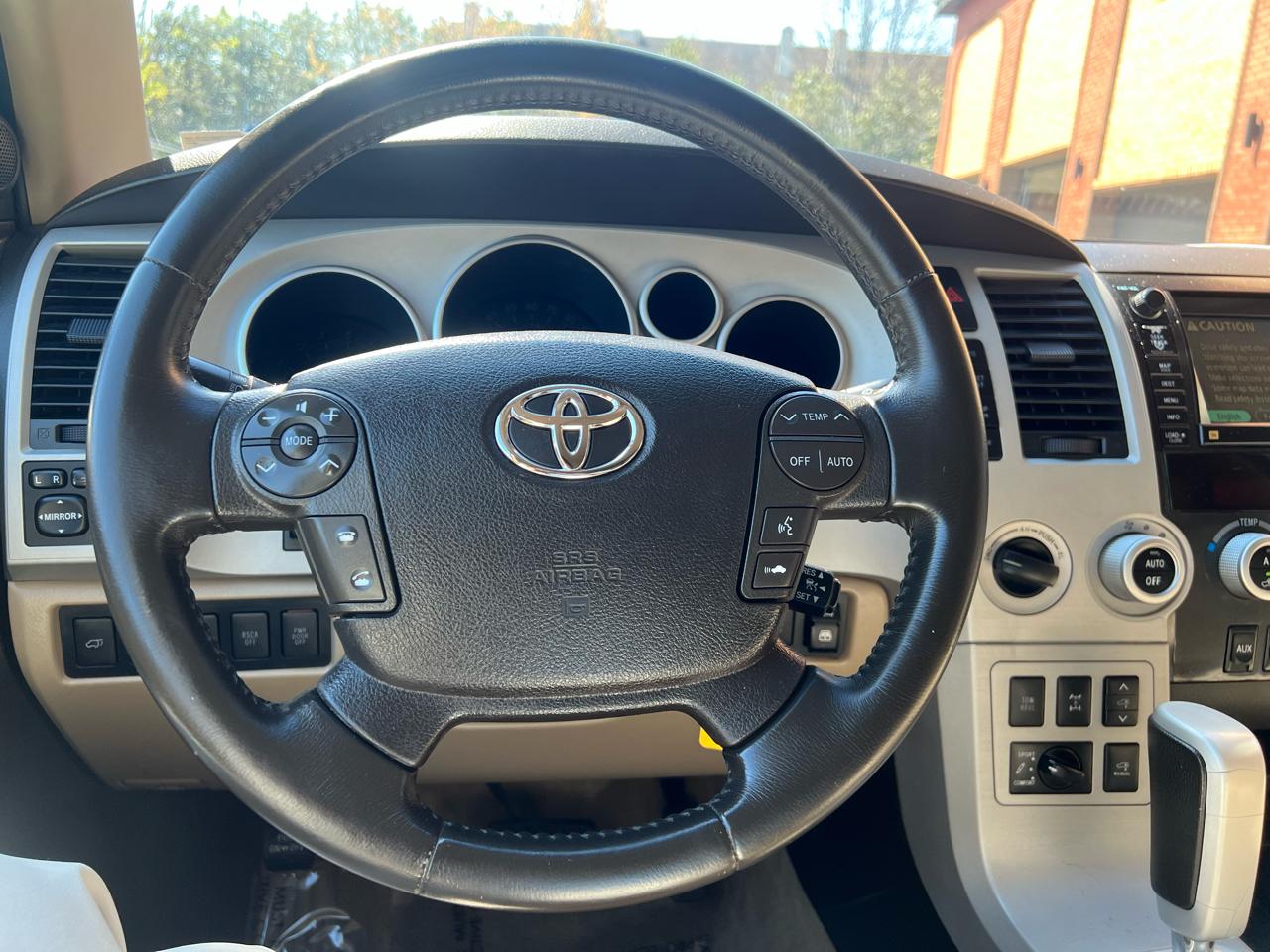 Toyota Sequoia Plantium 4WD 2008