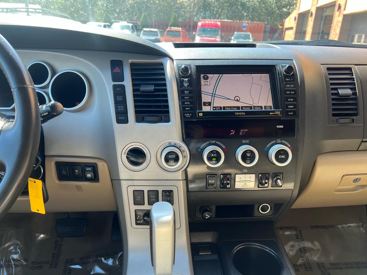 Toyota Sequoia Plantium 4WD 2008