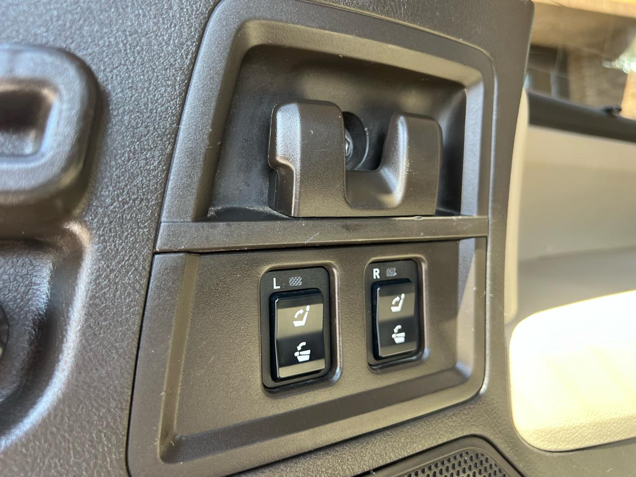 Toyota Sequoia Plantium 4WD 2008