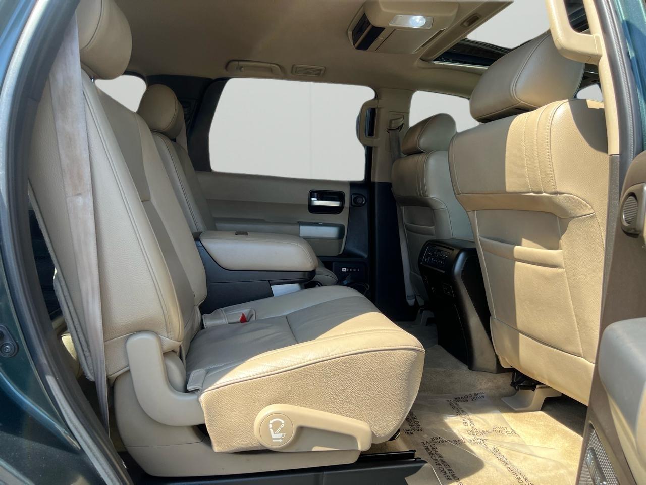 Toyota Sequoia Plantium 4WD 2008