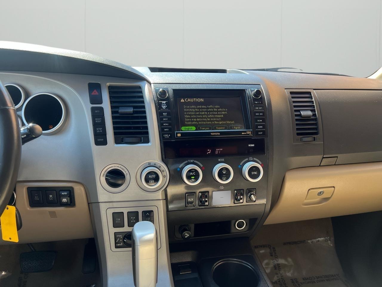 Toyota Sequoia Plantium 4WD 2008