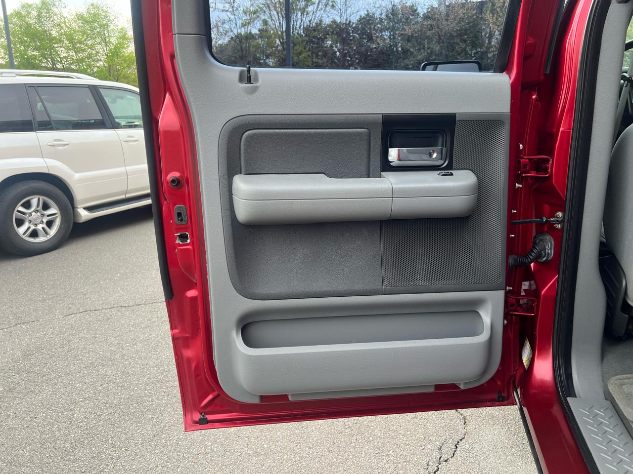 Ford F-150 XL SuperCrew Short Bed 4WD 2008