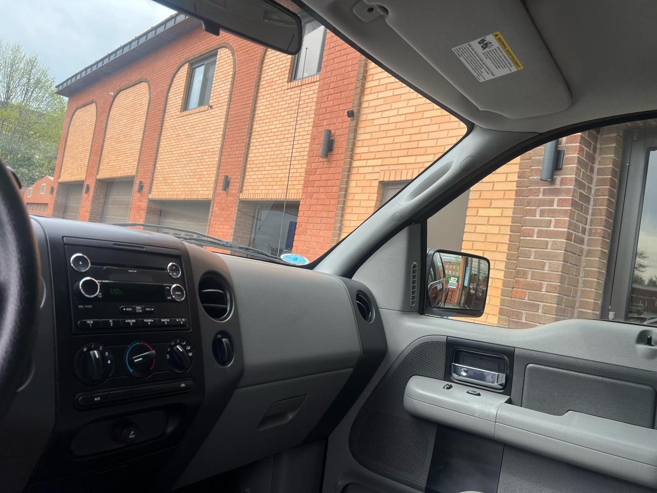 Ford F-150 XL SuperCrew Short Bed 4WD 2008