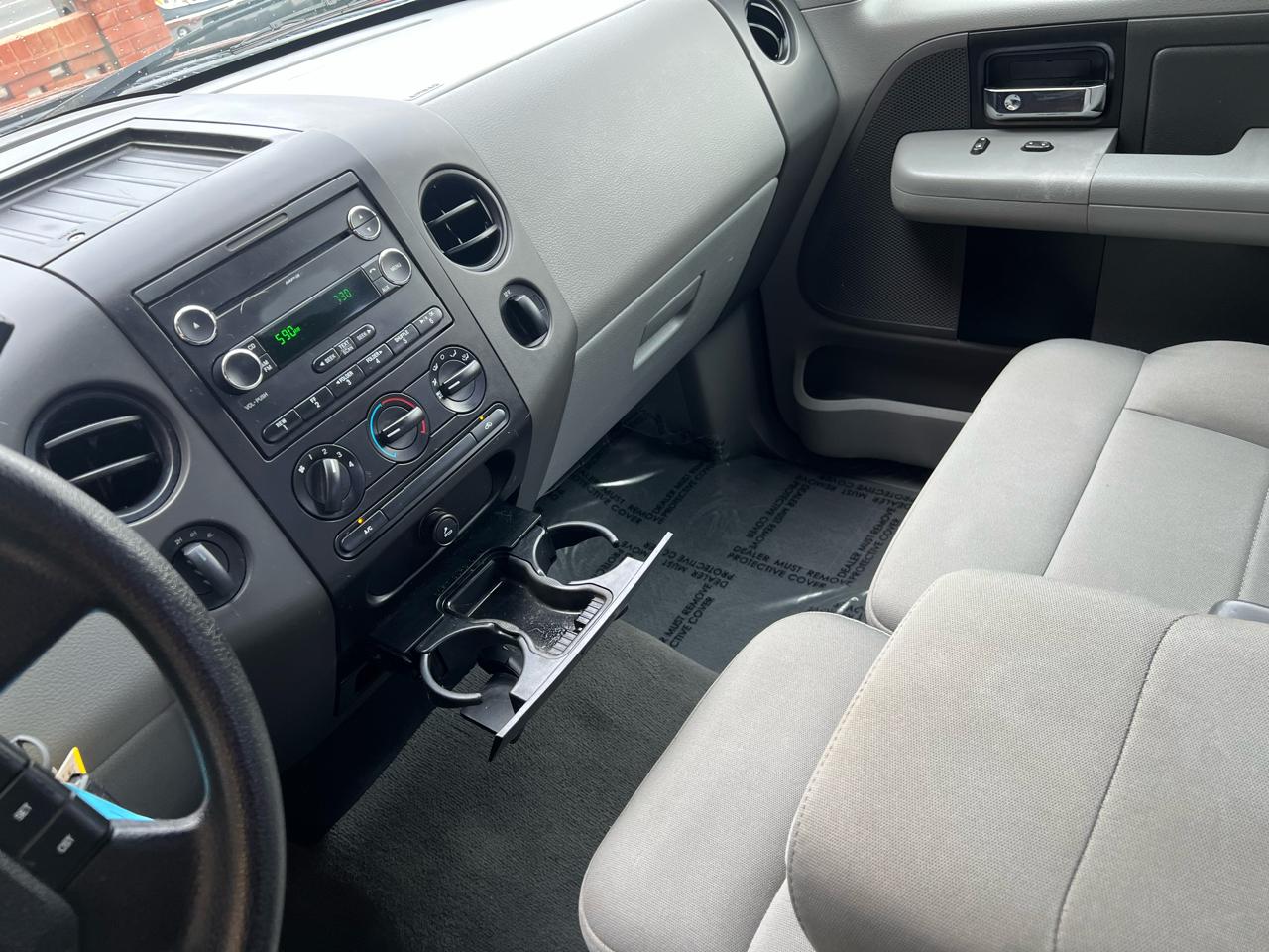 Ford F-150 XL SuperCrew Short Bed 4WD 2008