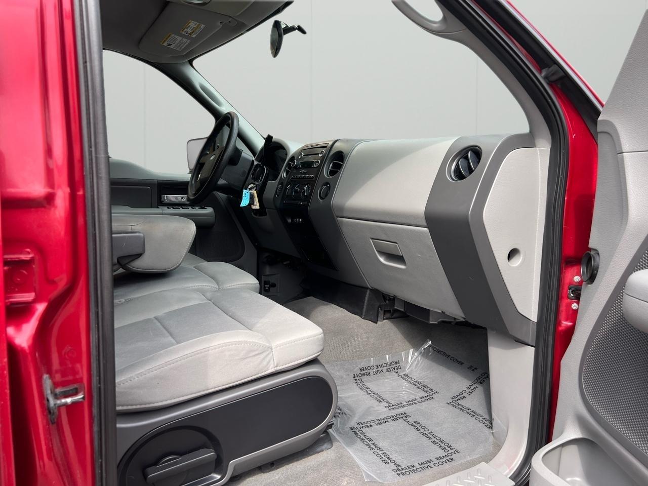 Ford F-150 XL SuperCrew Short Bed 4WD 2008