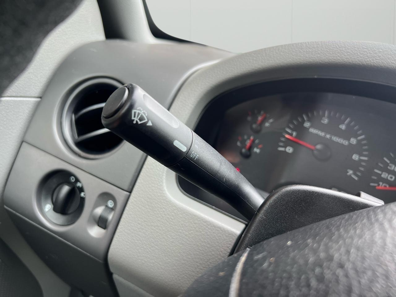 Ford F-150 XL SuperCrew Short Bed 4WD 2008