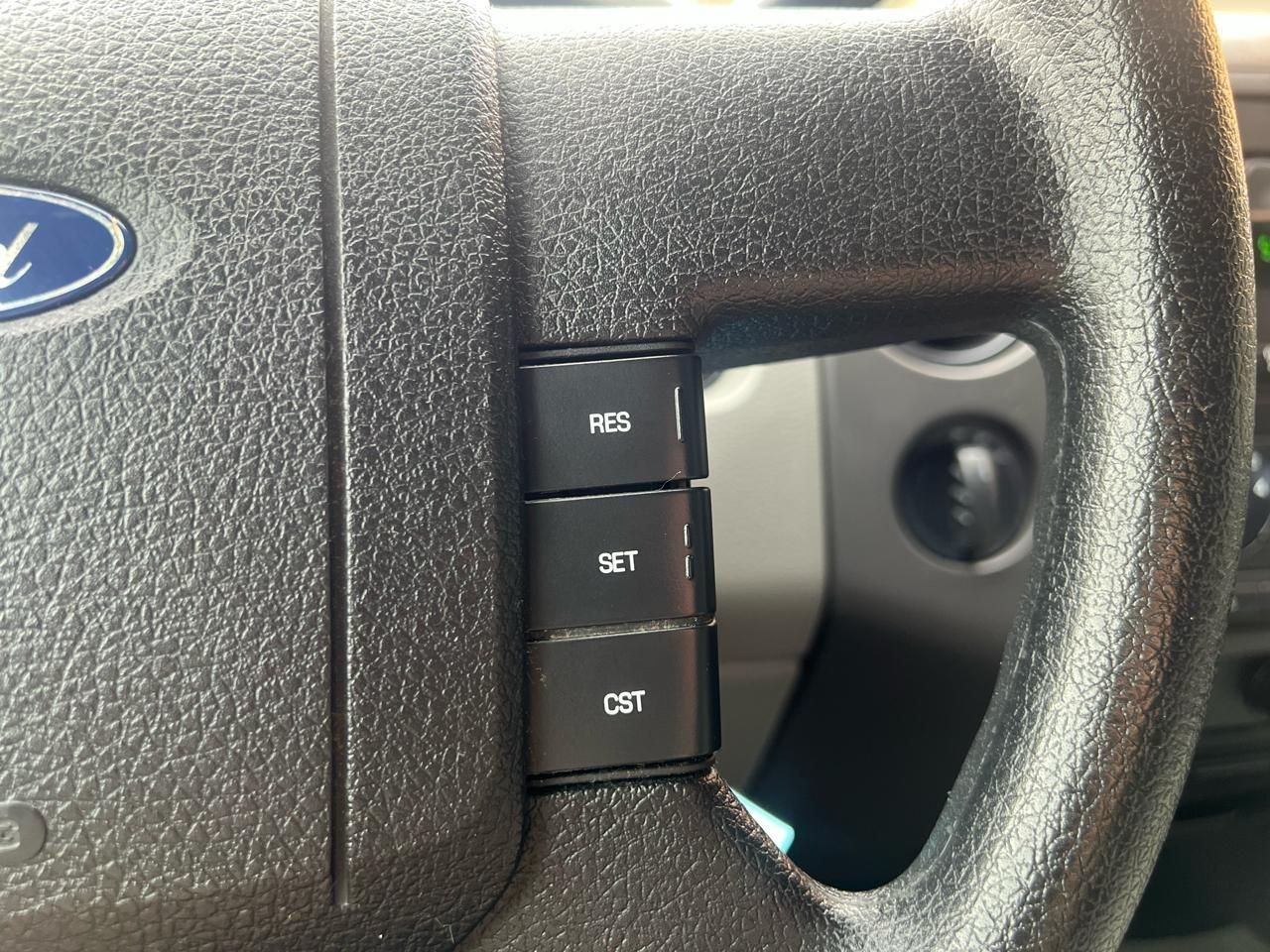 Ford F-150 XL SuperCrew Short Bed 4WD 2008