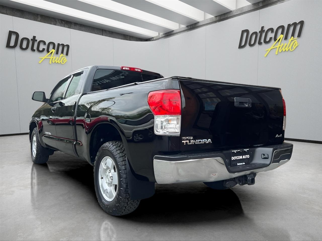 Toyota Tundra Tundra-Grade Double Cab 4.6L 4WD 2011