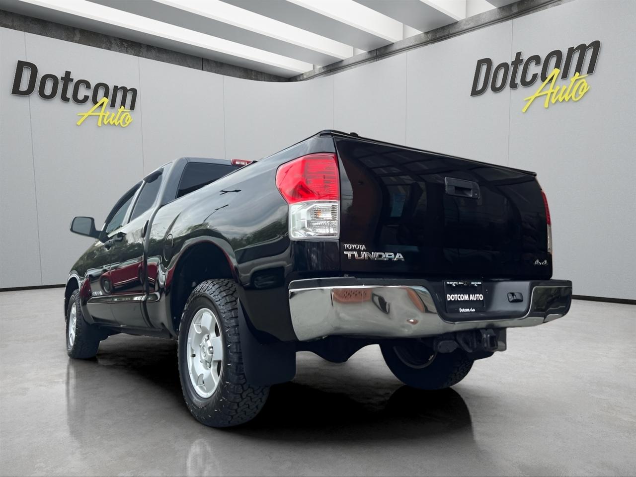 Toyota Tundra Tundra-Grade Double Cab 4.6L 4WD 2011