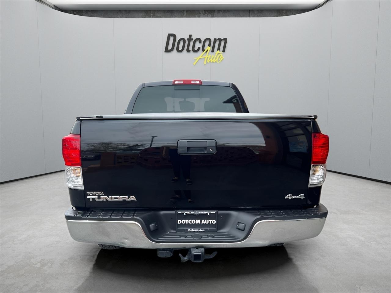 Toyota Tundra Tundra-Grade Double Cab 4.6L 4WD 2011