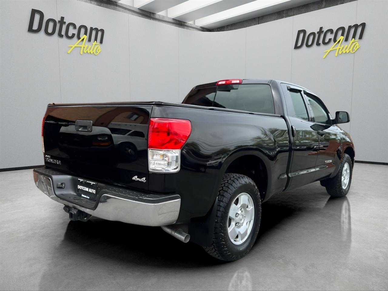 Toyota Tundra Tundra-Grade Double Cab 4.6L 4WD 2011