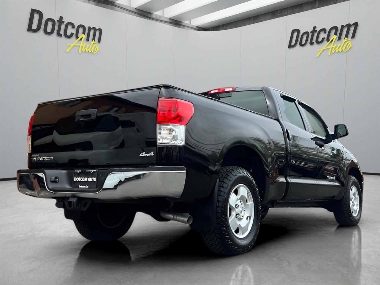 Toyota Tundra Tundra-Grade Double Cab 4.6L 4WD 2011
