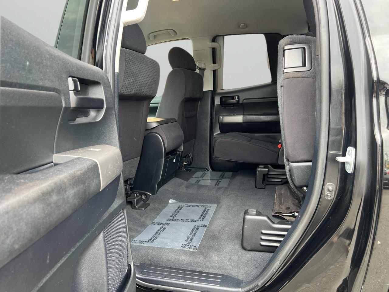 Toyota Tundra Tundra-Grade Double Cab 4.6L 4WD 2011