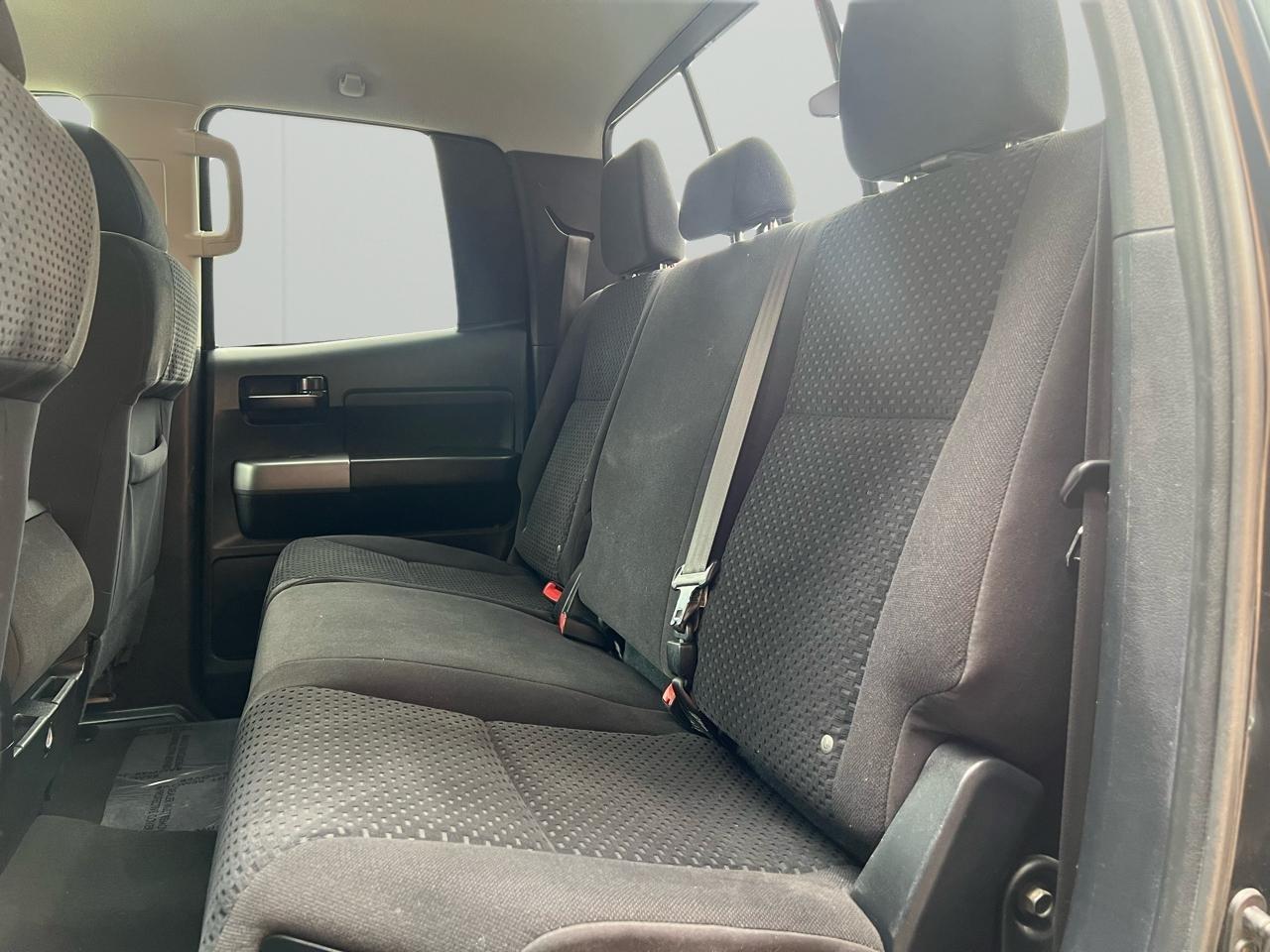 Toyota Tundra Tundra-Grade Double Cab 4.6L 4WD 2011