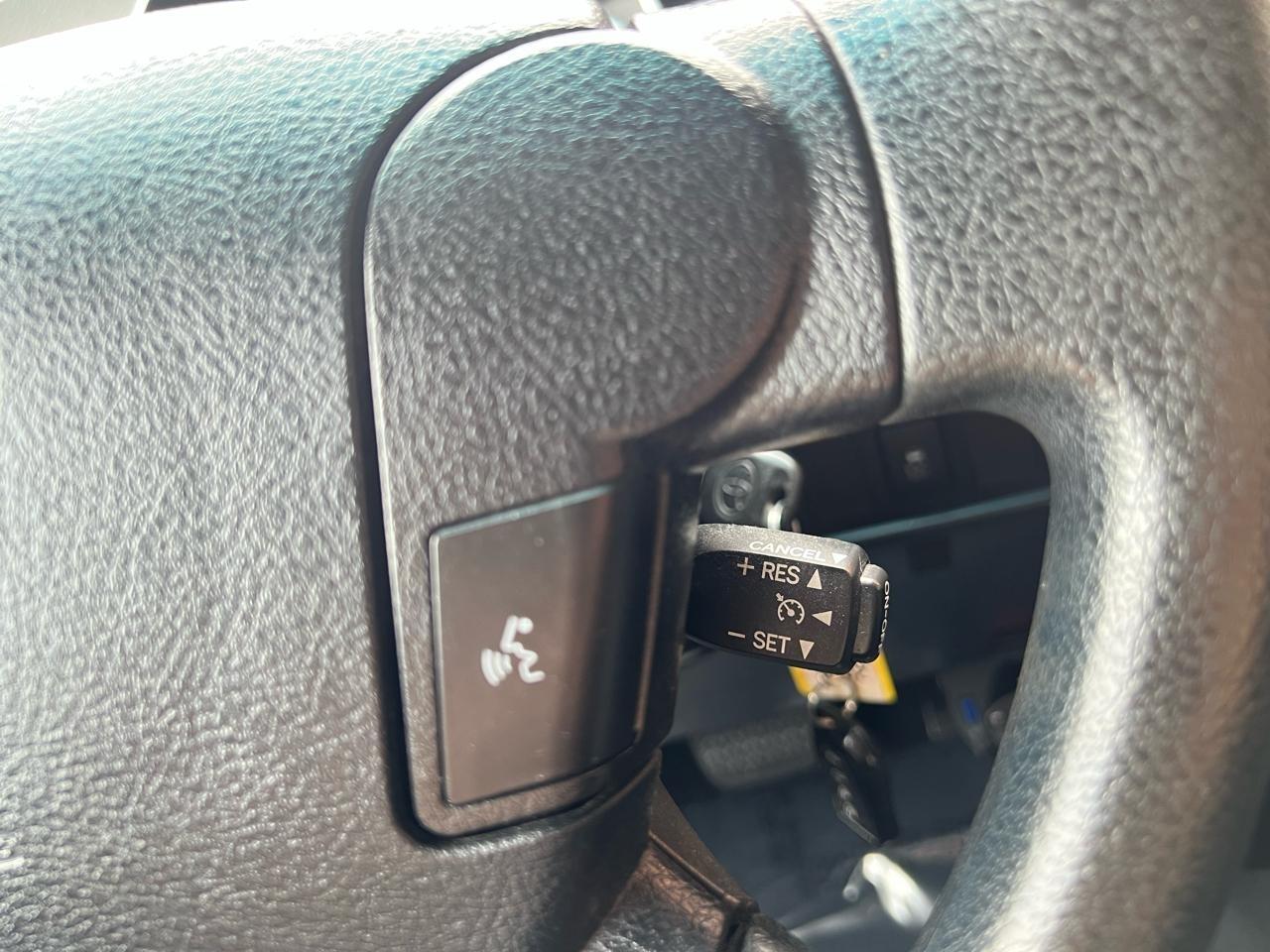 Toyota Tundra Tundra-Grade Double Cab 4.6L 4WD 2011