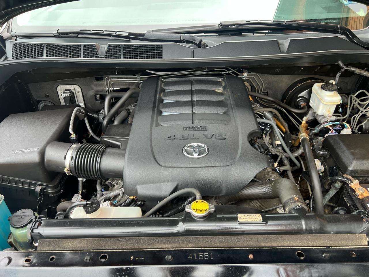 Toyota Tundra Tundra-Grade Double Cab 4.6L 4WD 2011