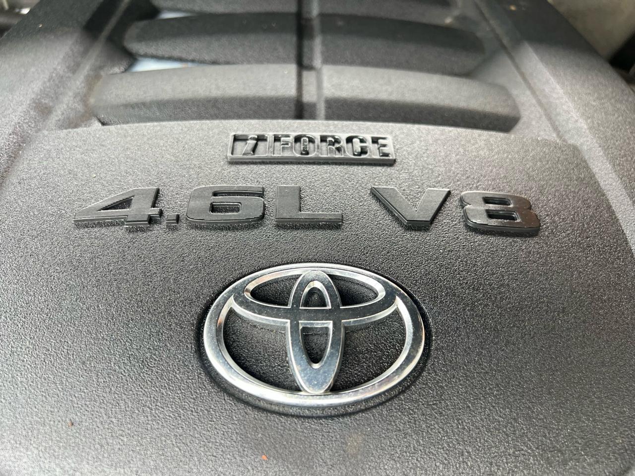 Toyota Tundra Tundra-Grade Double Cab 4.6L 4WD 2011