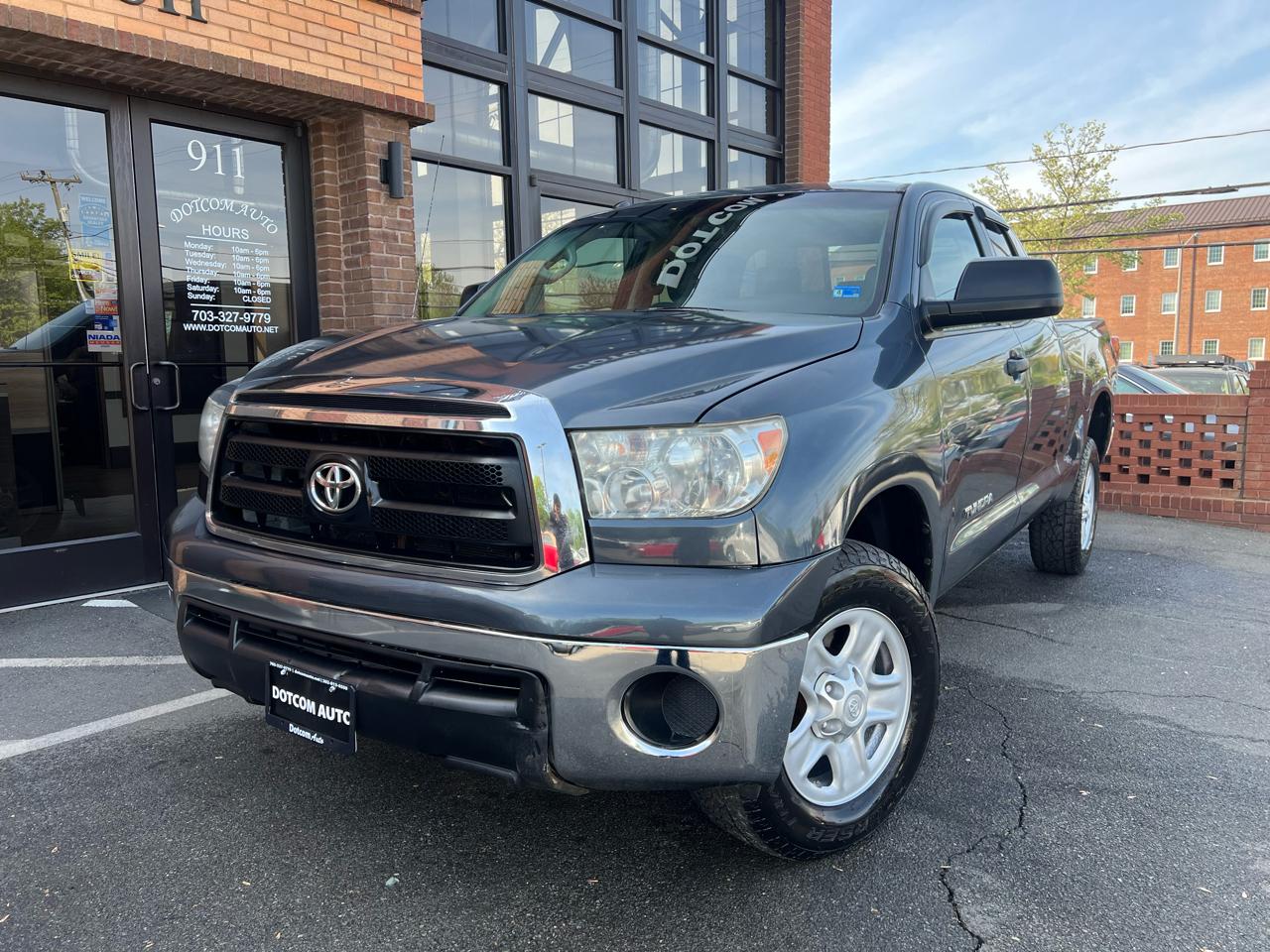 Toyota Tundra Tundra-Grade Double Cab 4.6L 4WD 2010