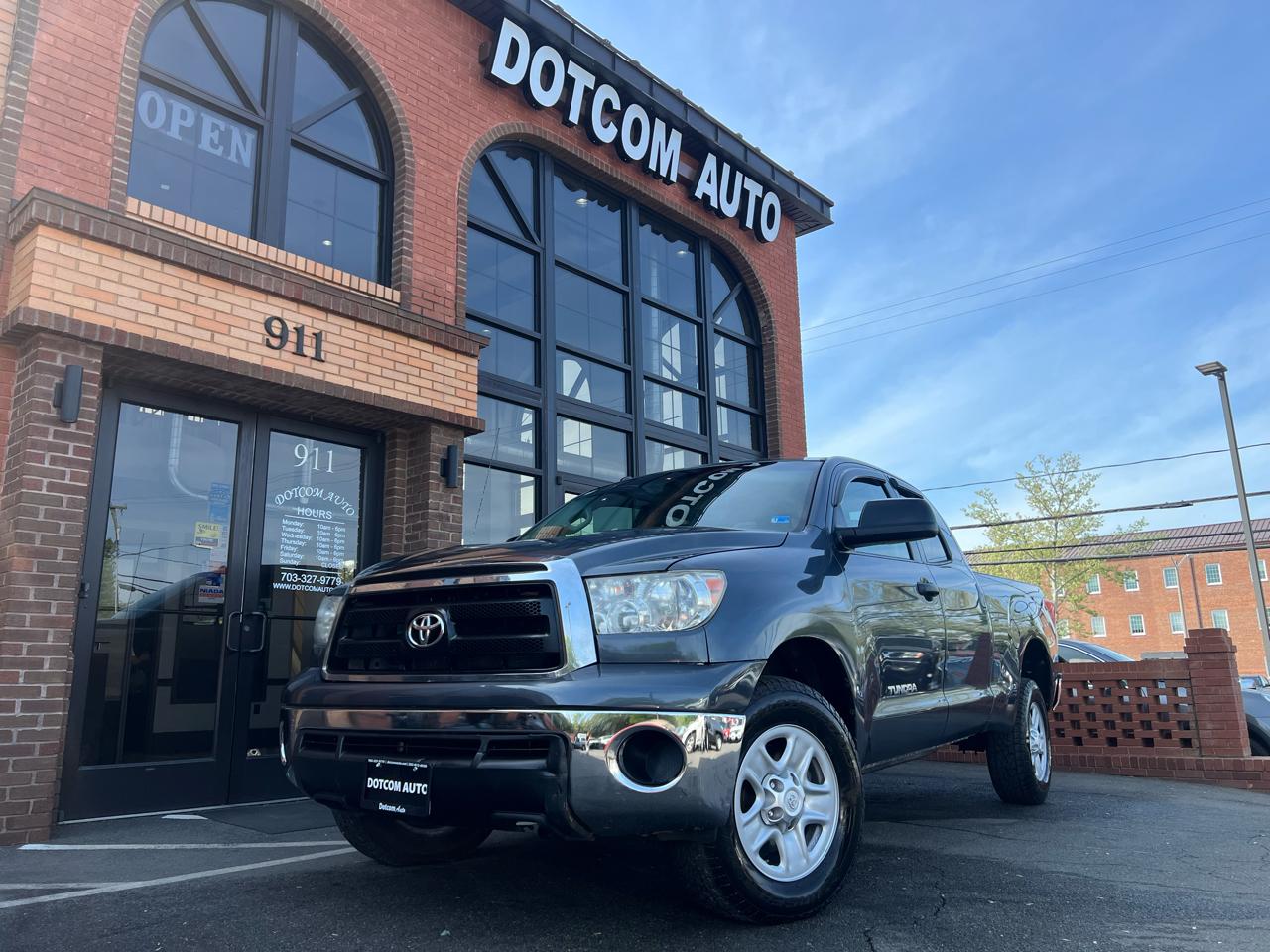 Toyota Tundra Tundra-Grade Double Cab 4.6L 4WD 2010