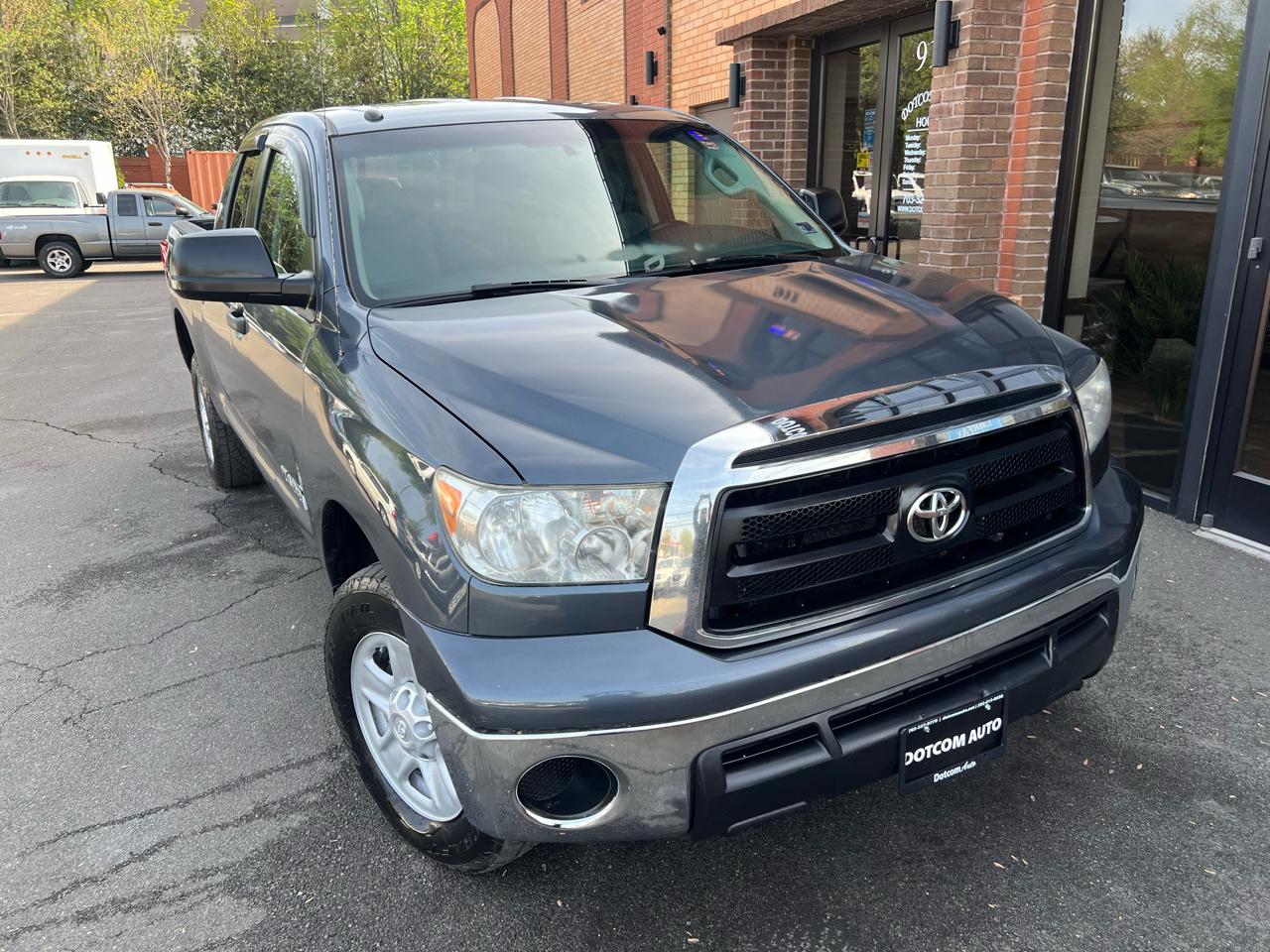 Toyota Tundra Tundra-Grade Double Cab 4.6L 4WD 2010
