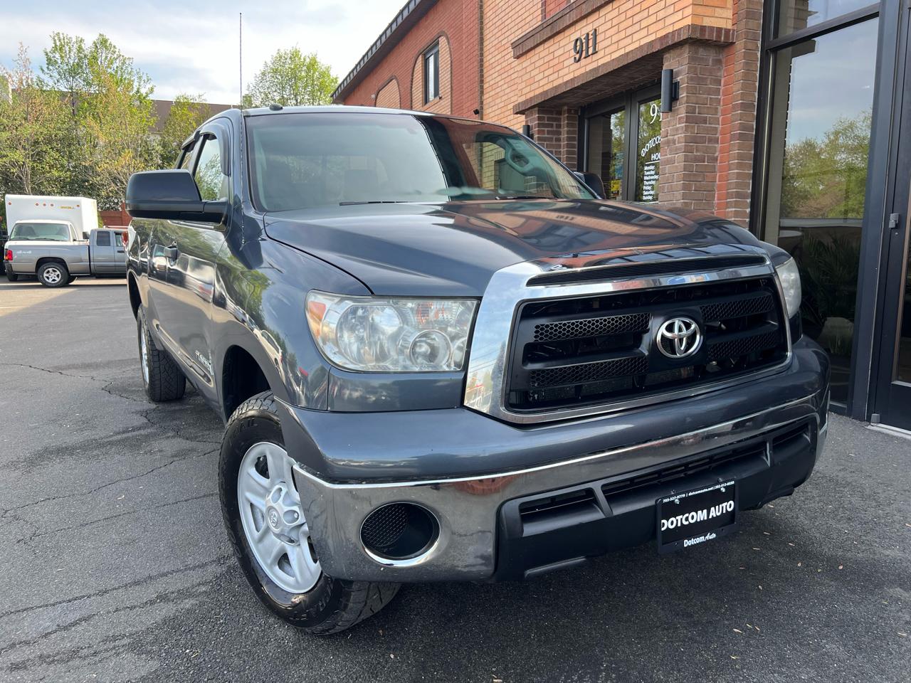 Toyota Tundra Tundra-Grade Double Cab 4.6L 4WD 2010