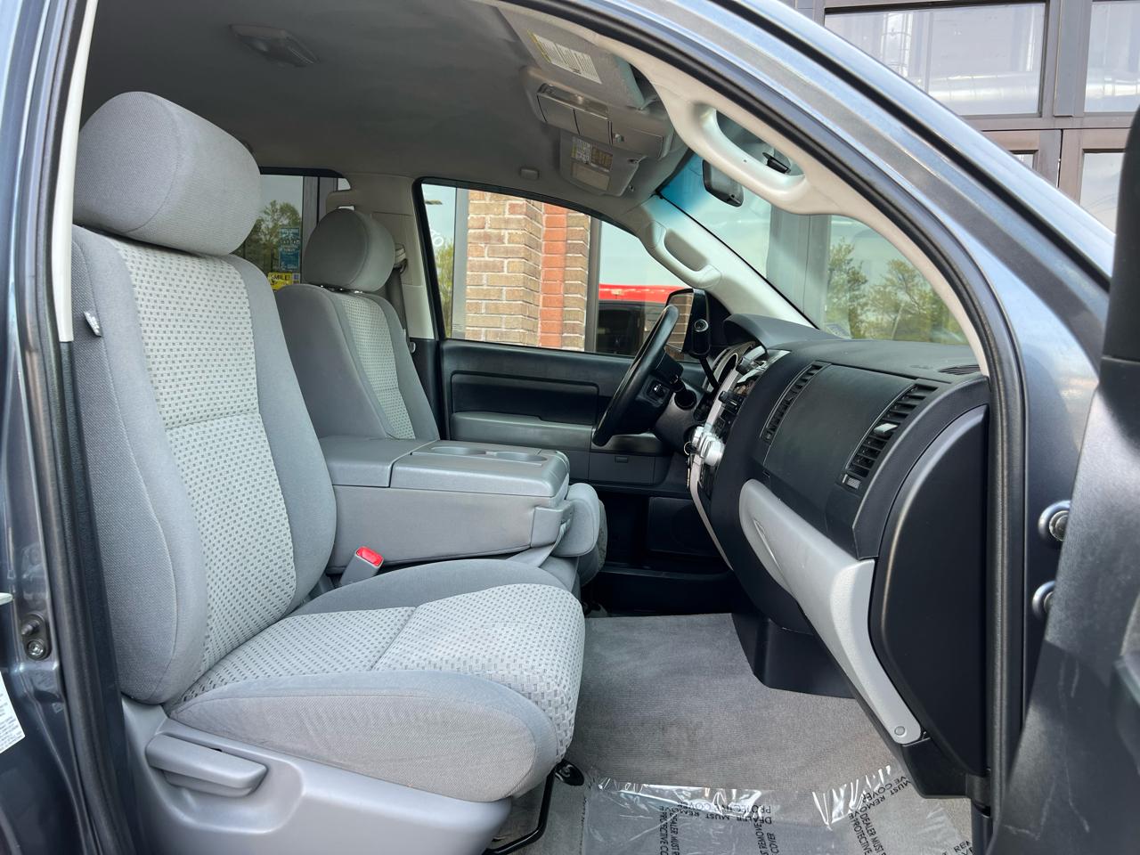 Toyota Tundra Tundra-Grade Double Cab 4.6L 4WD 2010