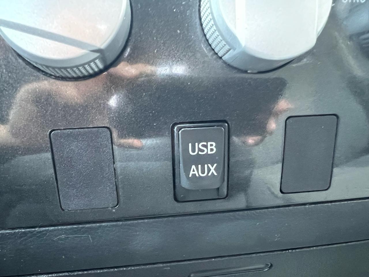 Toyota Tundra Tundra-Grade Double Cab 4.6L 4WD 2010