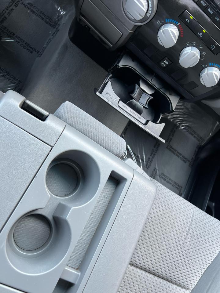 Toyota Tundra Tundra-Grade Double Cab 4.6L 4WD 2010