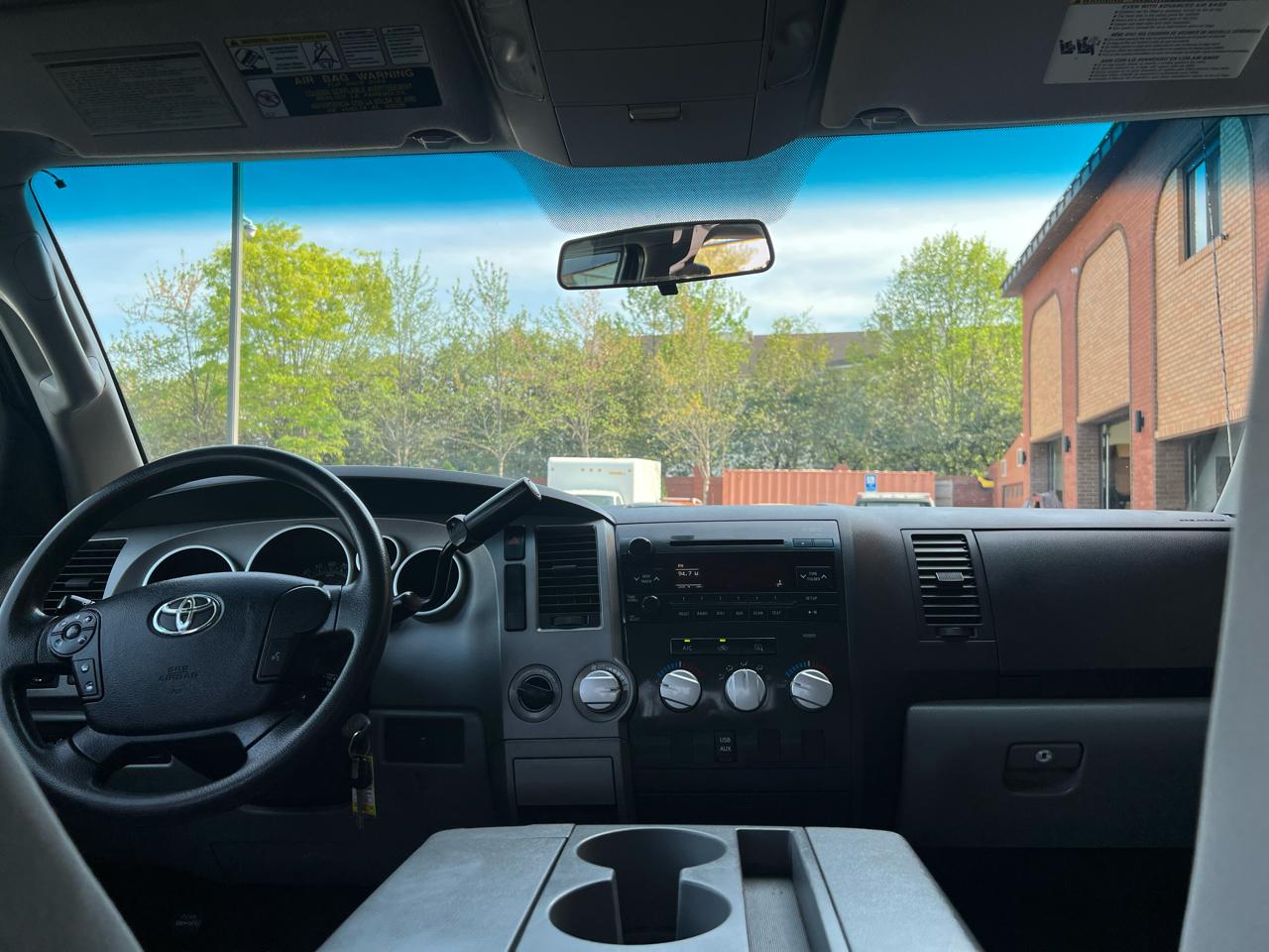 Toyota Tundra Tundra-Grade Double Cab 4.6L 4WD 2010