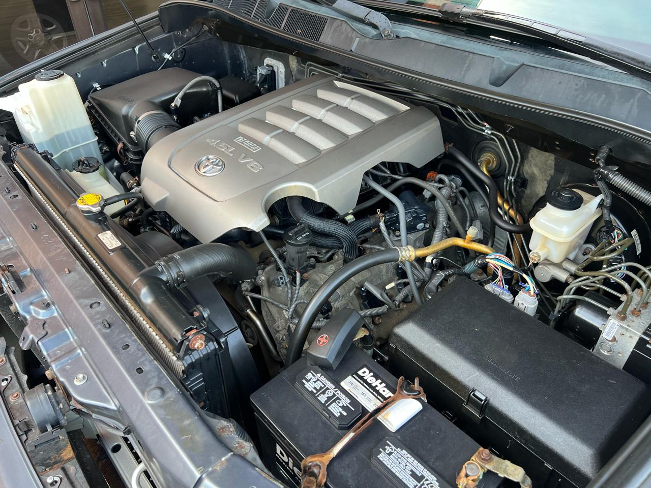 Toyota Tundra Tundra-Grade Double Cab 4.6L 4WD 2010