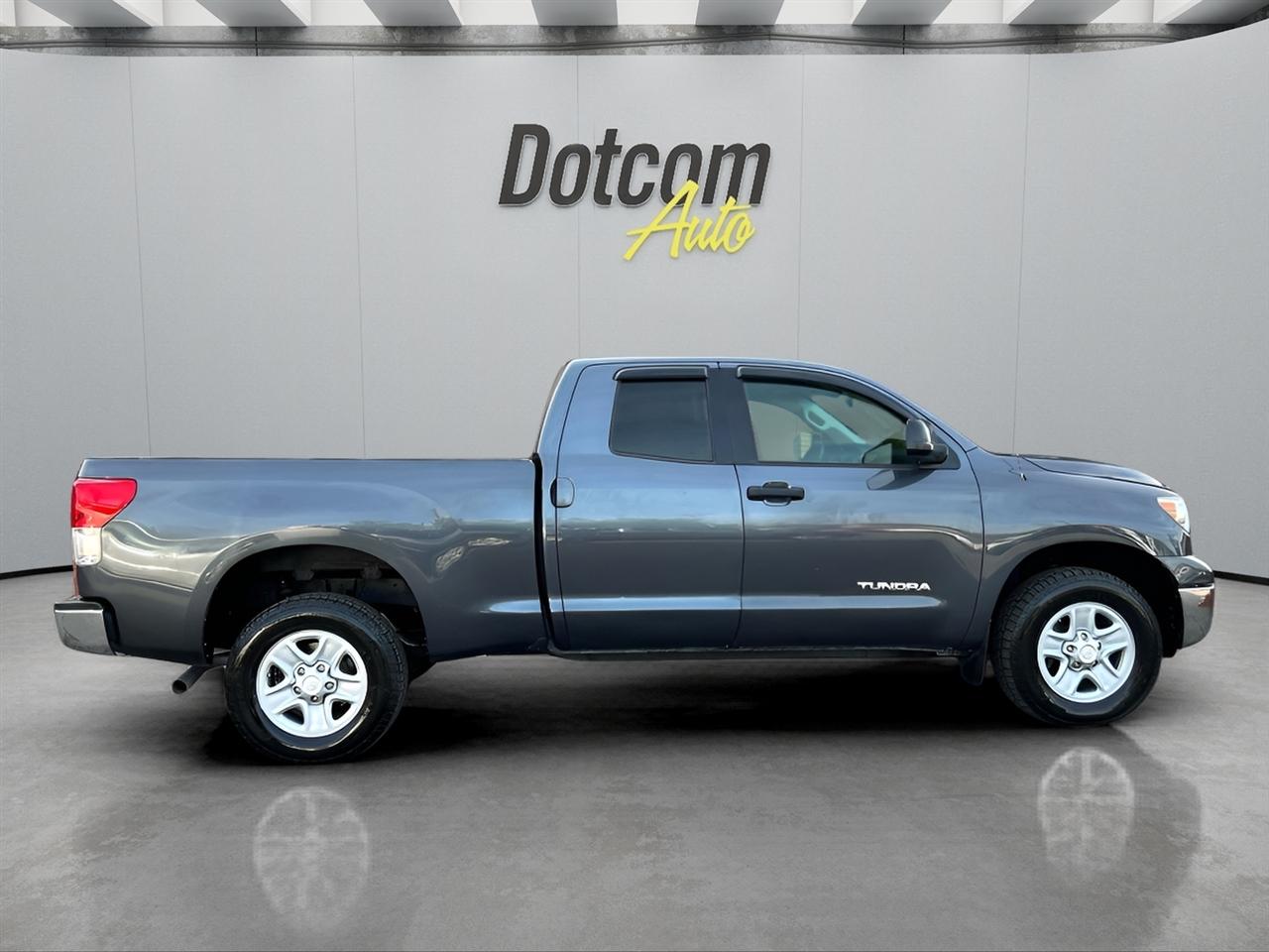 Toyota Tundra Tundra-Grade Double Cab 4.6L 4WD 2010