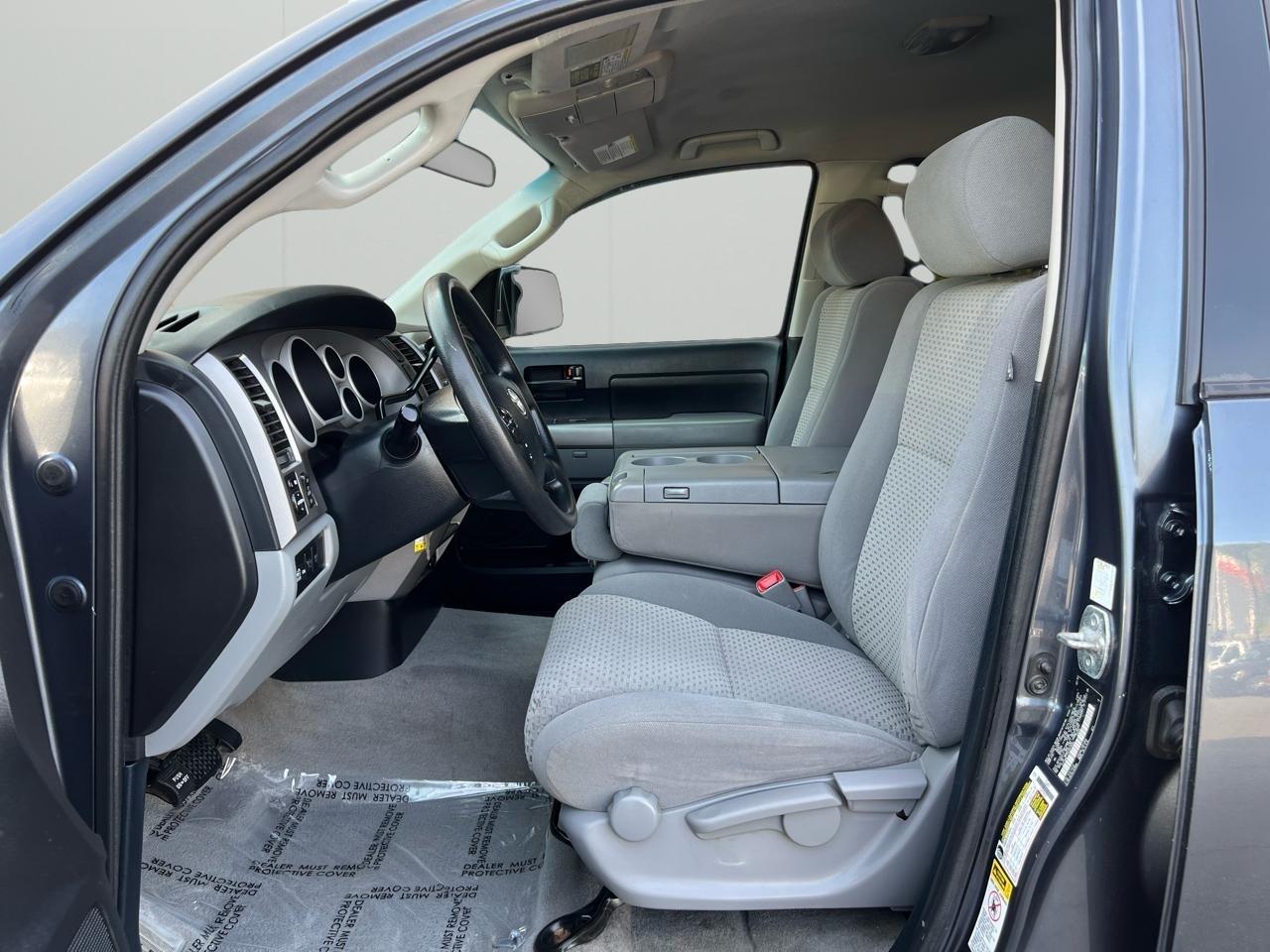 Toyota Tundra Tundra-Grade Double Cab 4.6L 4WD 2010