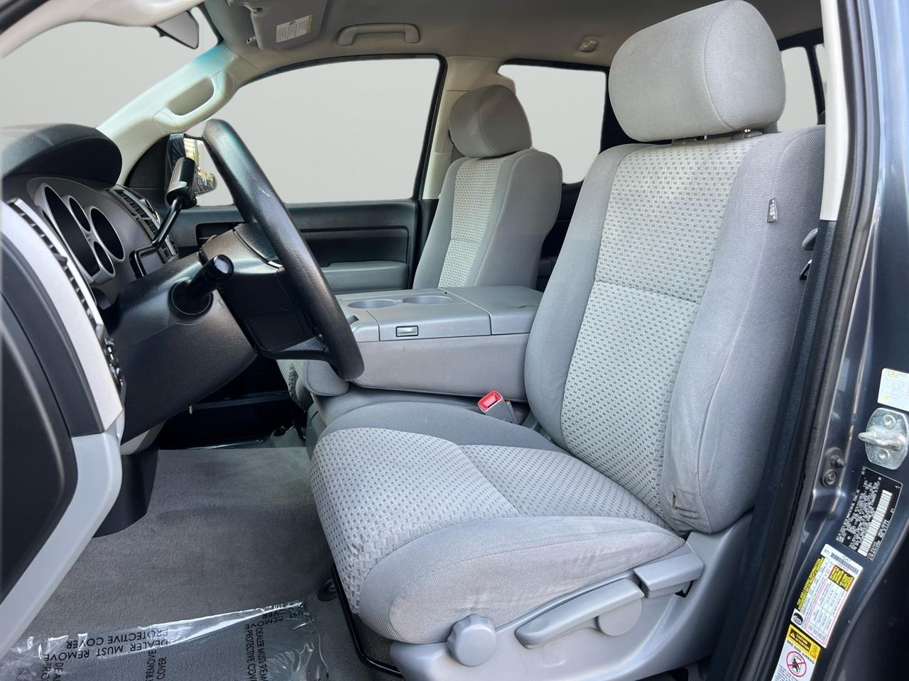 Toyota Tundra Tundra-Grade Double Cab 4.6L 4WD 2010