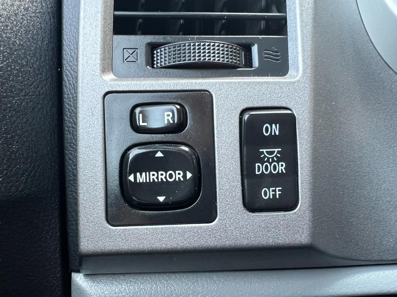 Toyota Tundra Tundra-Grade Double Cab 4.6L 4WD 2010