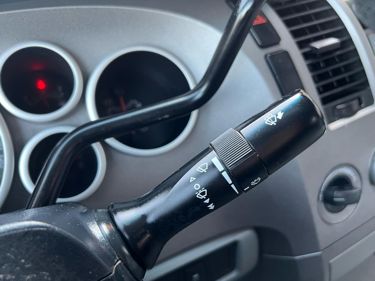 Toyota Tundra Tundra-Grade Double Cab 4.6L 4WD 2010