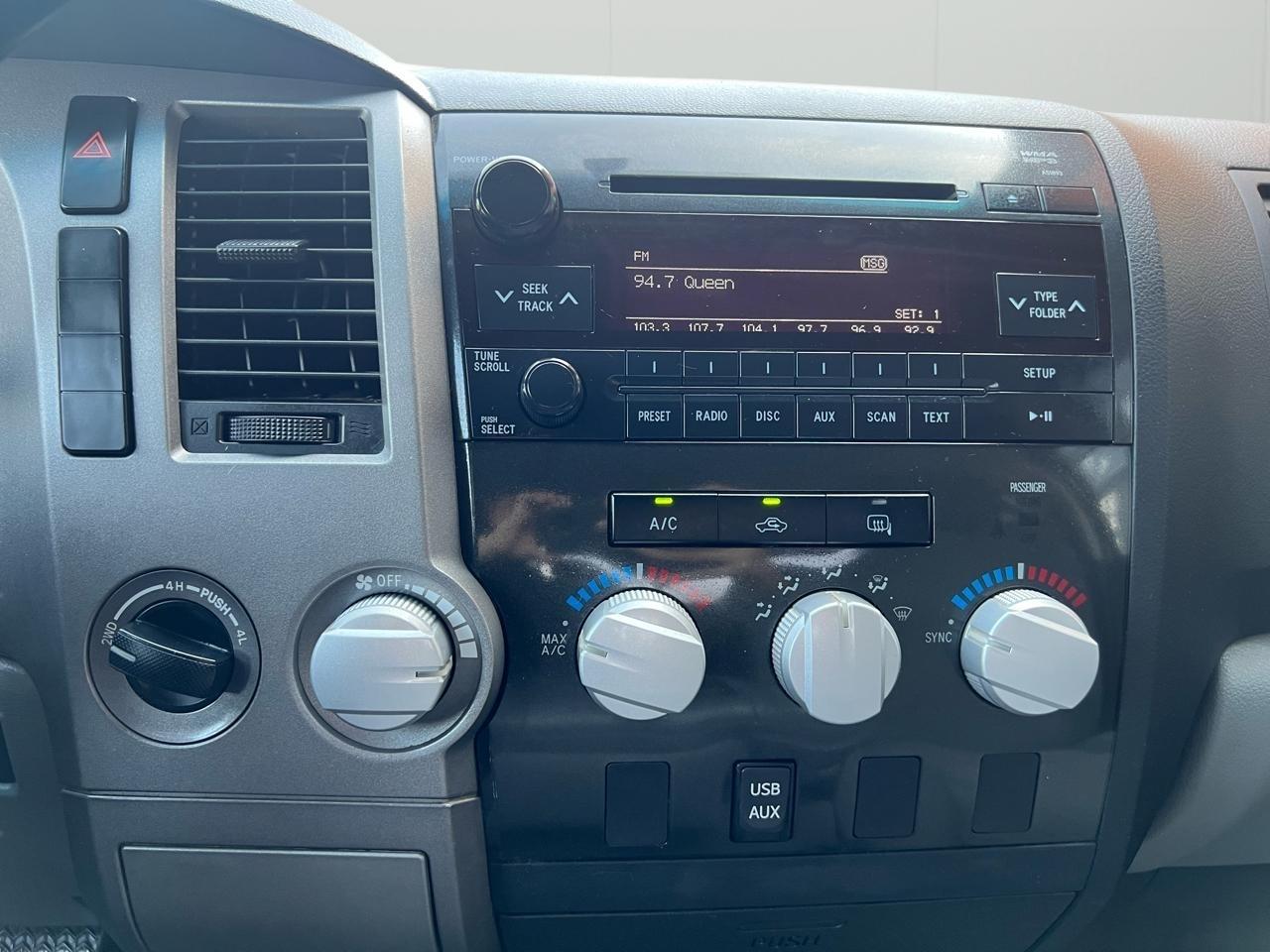 Toyota Tundra Tundra-Grade Double Cab 4.6L 4WD 2010