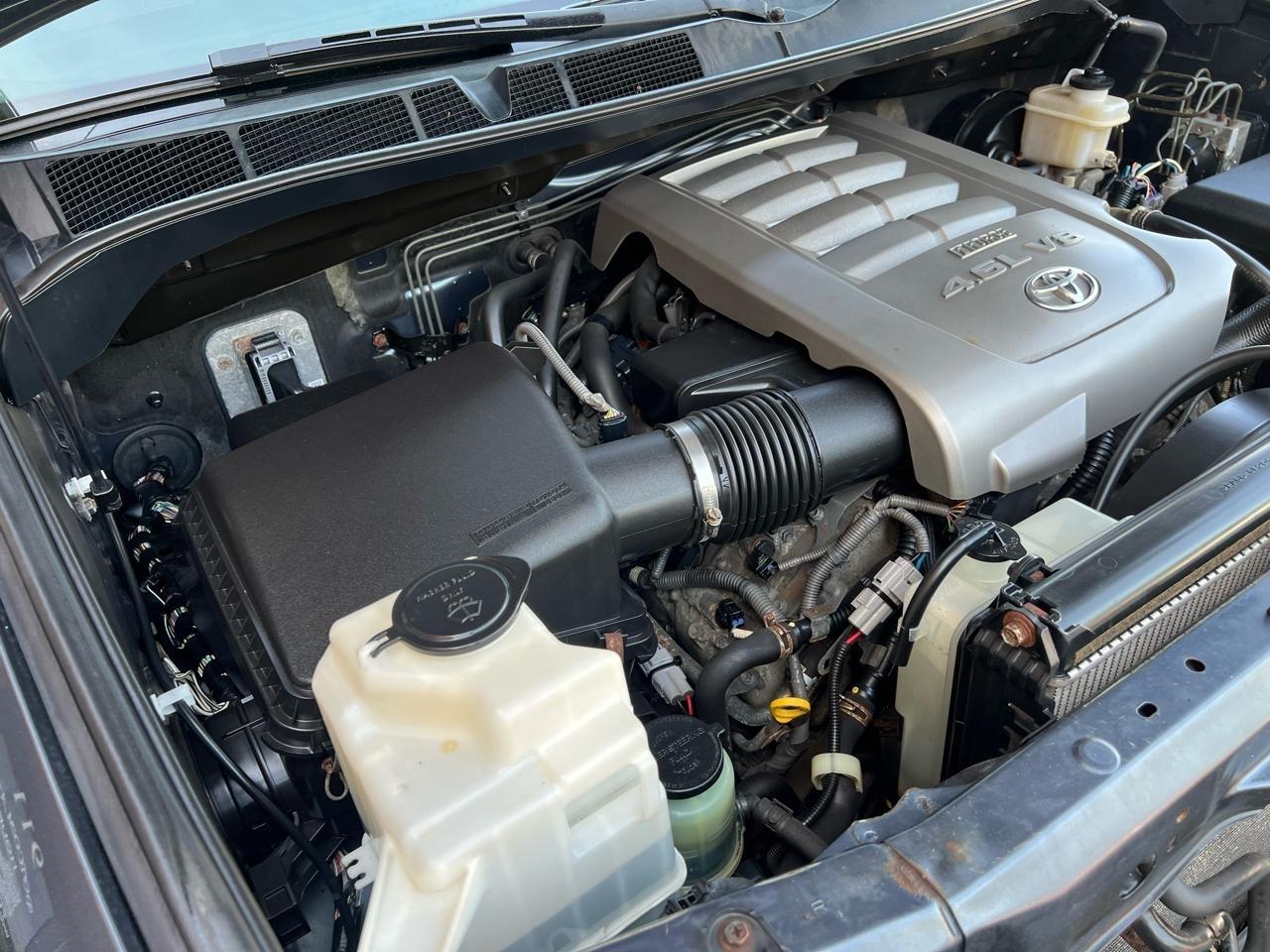 Toyota Tundra Tundra-Grade Double Cab 4.6L 4WD 2010